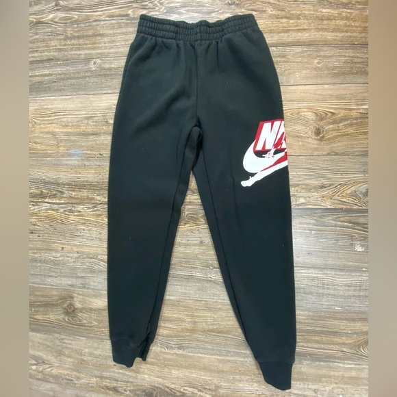 SOLD NIKE JORDAN Boy's Black Classic Jogger Fleece Sweatpants Size - Picture 4 of 8